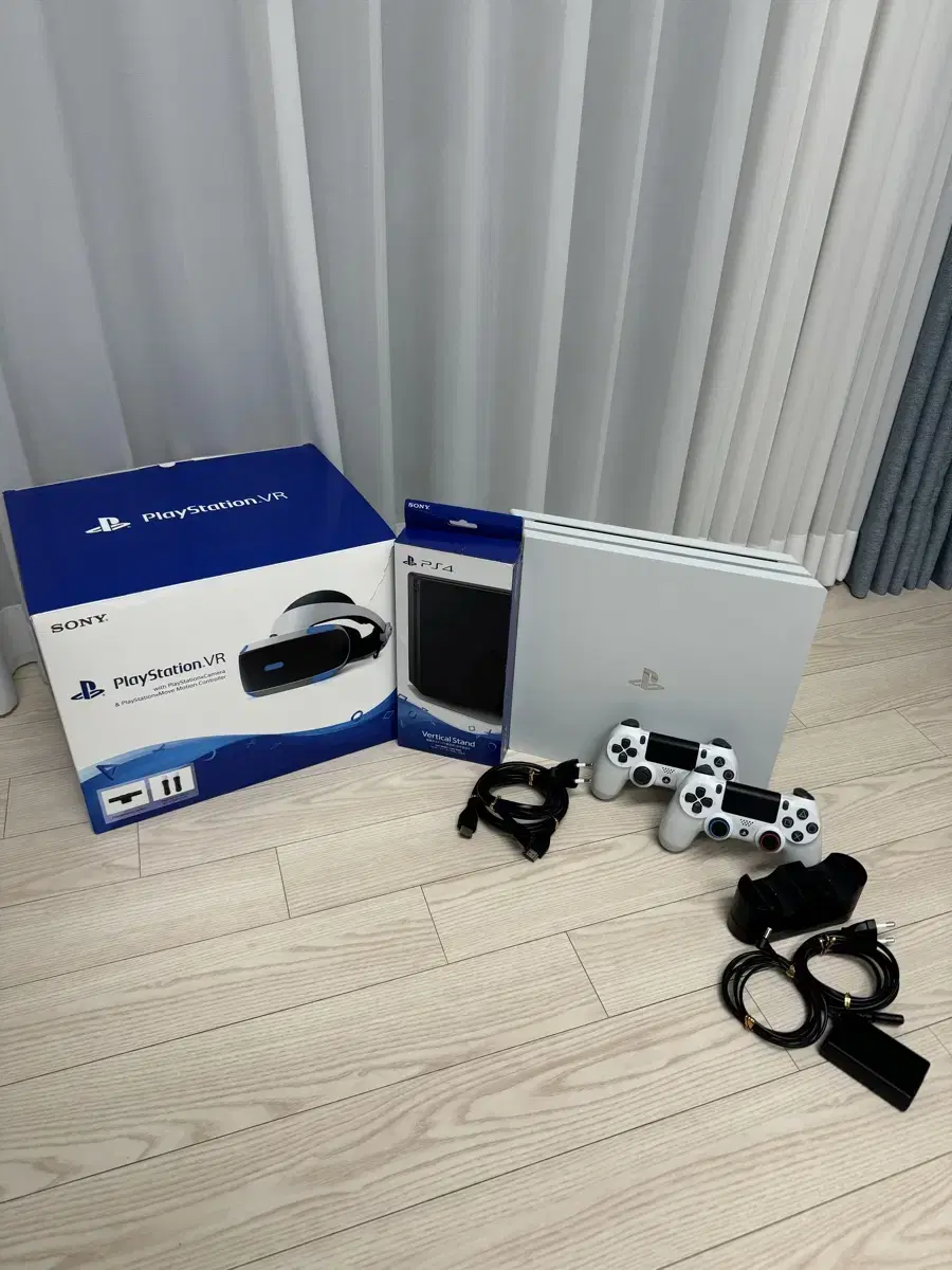 PS4 pro + vr(카메라,스틱) +cd 1개